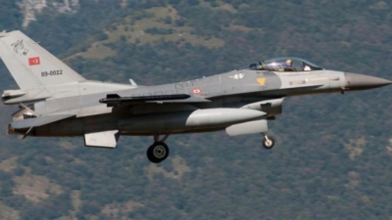 Artêşa Tirk dîsan dest bi bombardimanê kir